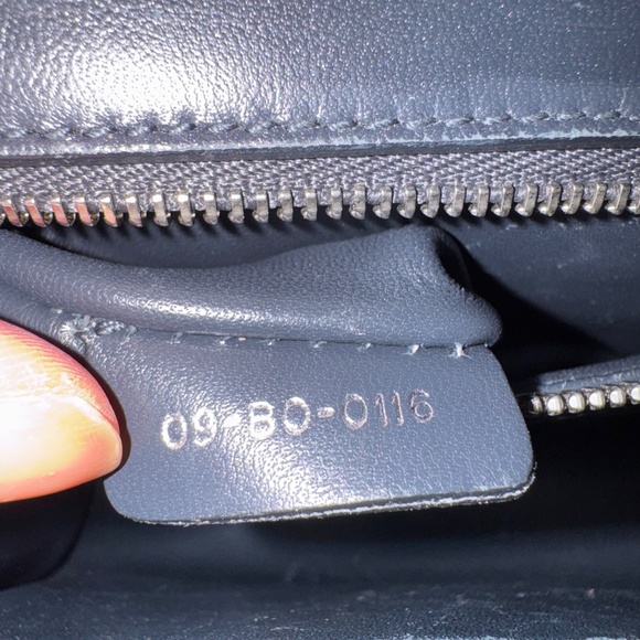 CHRISTIAN DIOR SILVER SHOULDER BAG / CROSSBODY - Picture 9 of 9